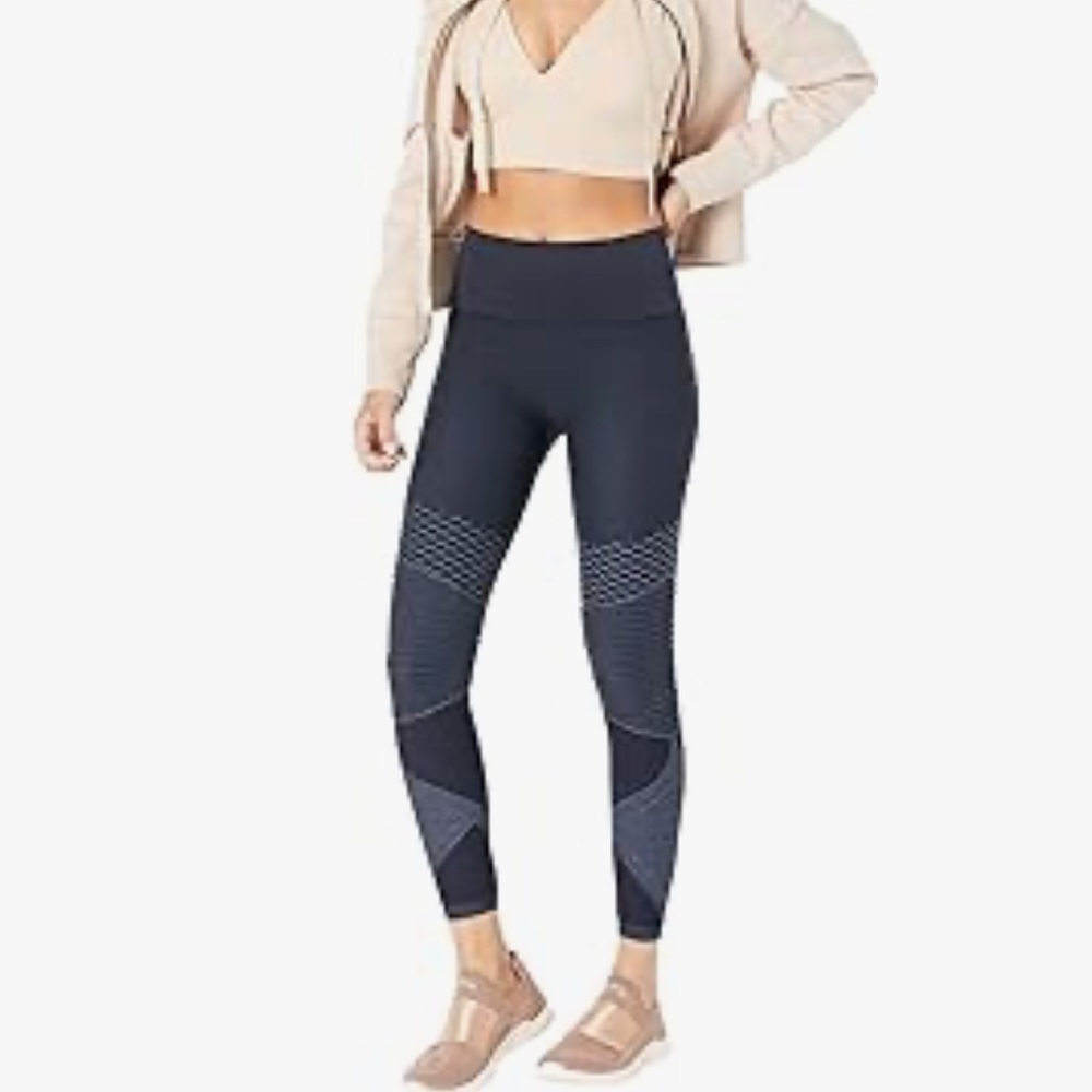 Spanx Look At Me Now Everyday Leggings Medium 5 inch waistband